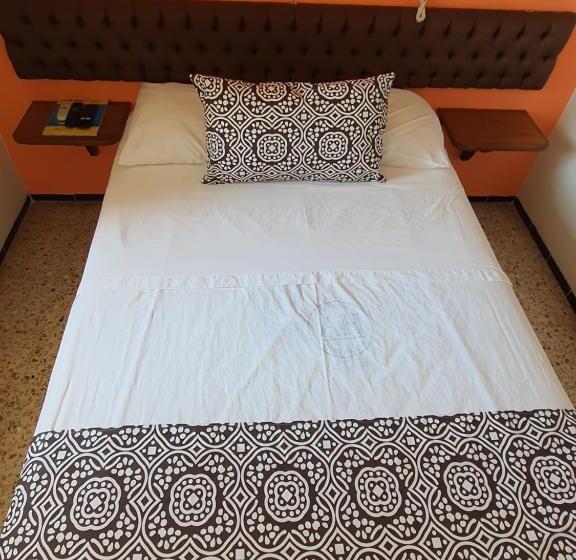 호텔 Atlantico A 150 Mts De Playa Martí