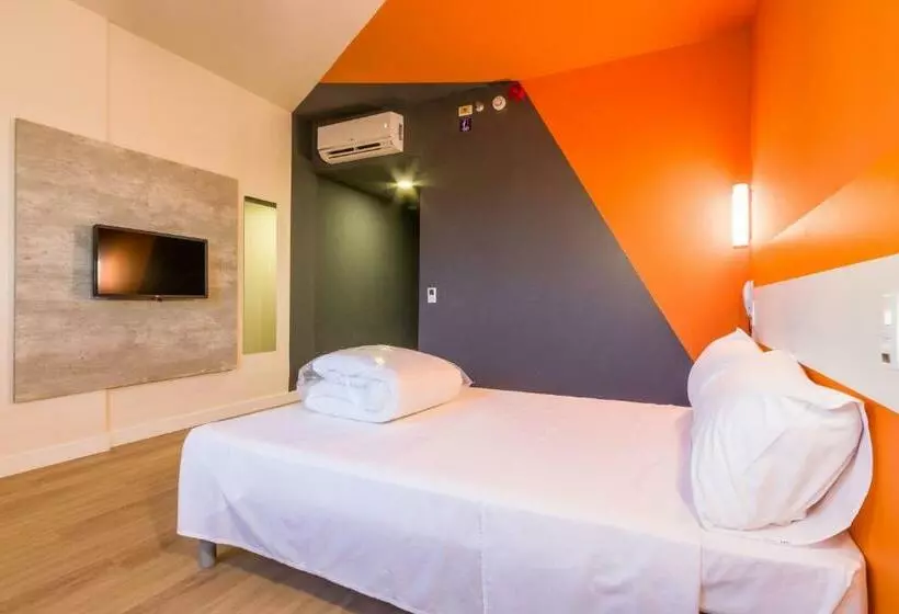 ホテル Ibis Budget Ribeirão Preto Vila Do Golf