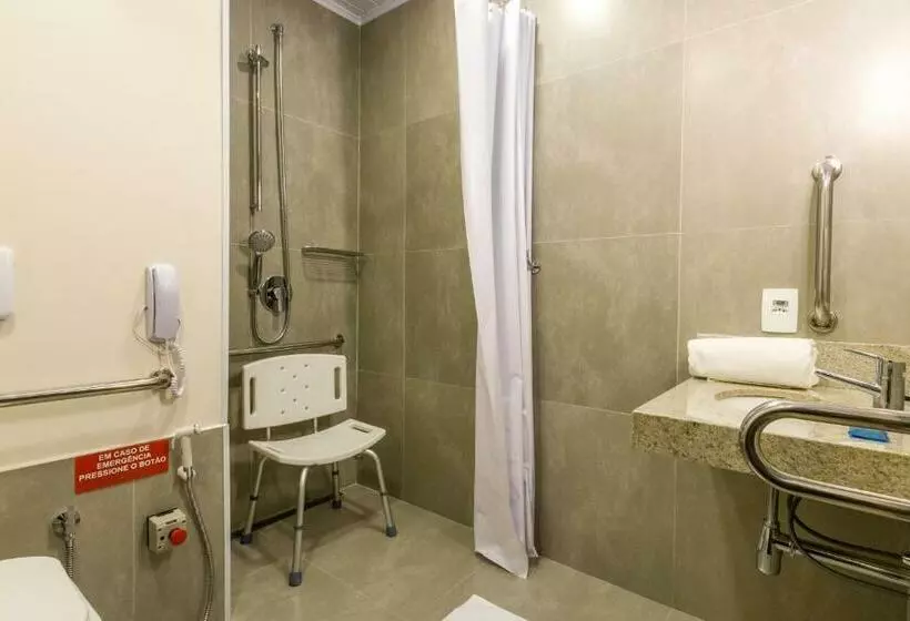 ホテル Ibis Budget Ribeirão Preto Vila Do Golf