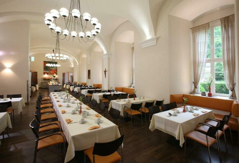 酒店 Kloster Schöntal