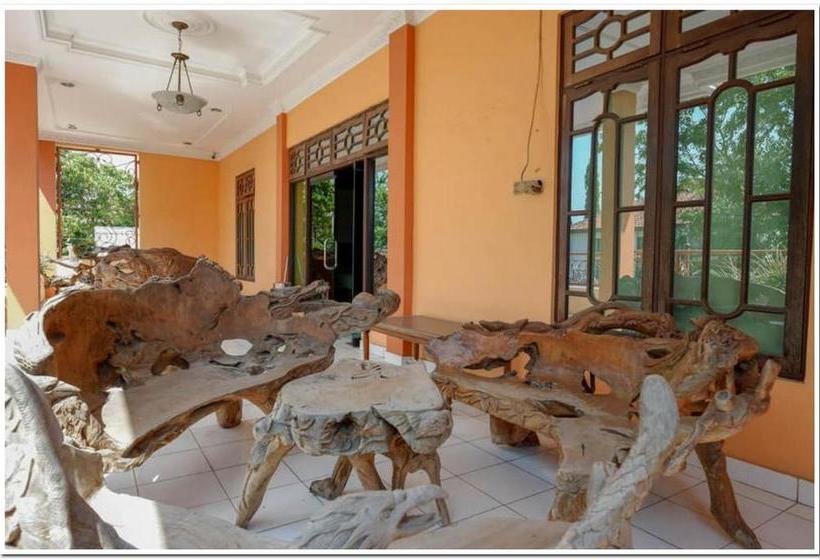 בית מלון כפרי Puspa Indah Guesthouse Redpartner