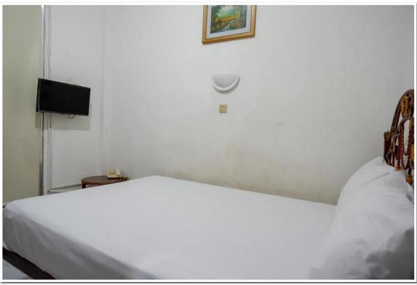 בית מלון כפרי Puspa Indah Guesthouse Redpartner