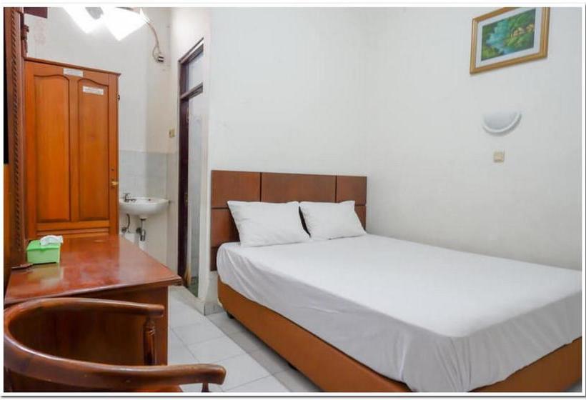 בית מלון כפרי Puspa Indah Guesthouse Redpartner