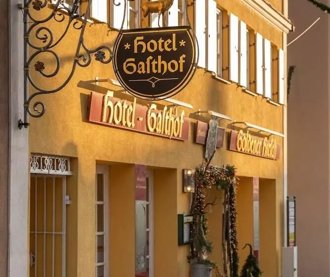 Hotelli Restaurant Goldener Hirsch