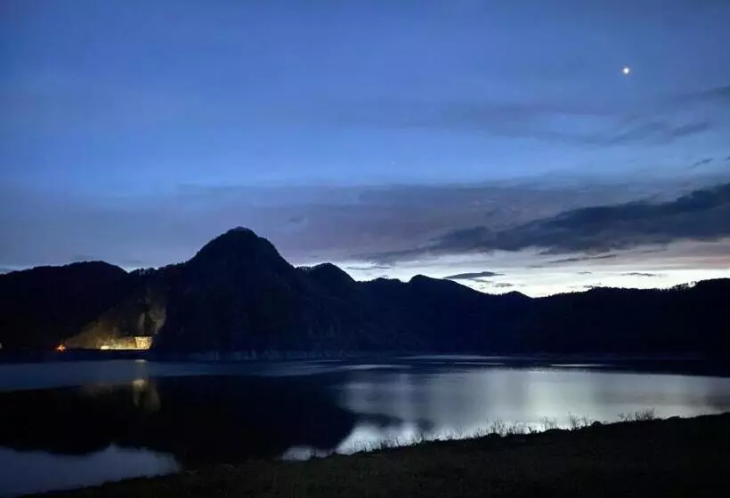 Pensiunea Lac