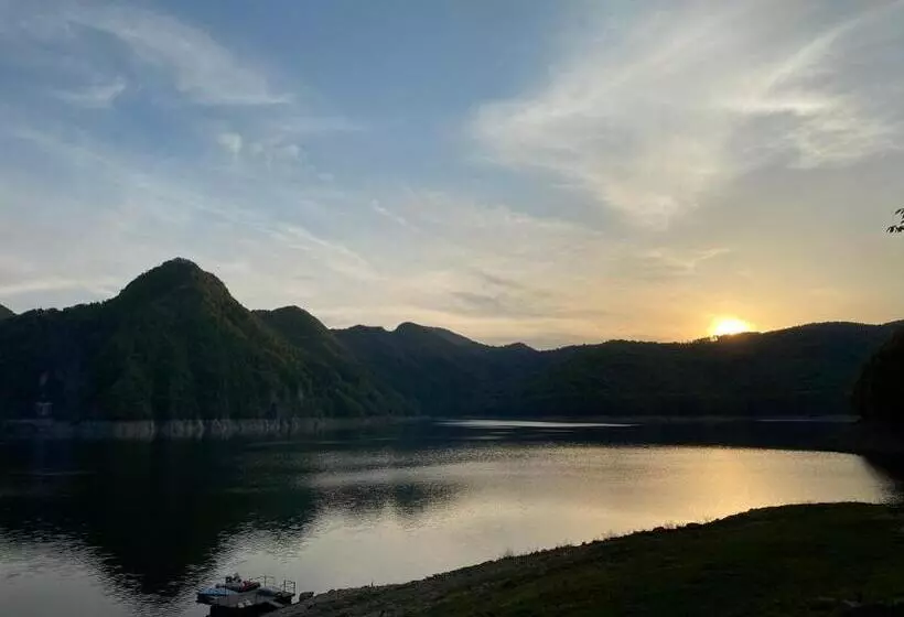 Pensiunea Lac