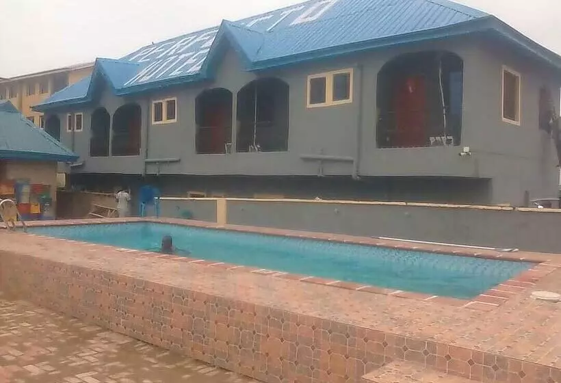 Perfecto Hotel Suites Lounge