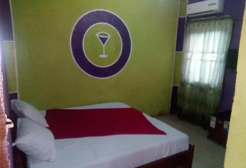 Perfecto Hotel Suites Lounge