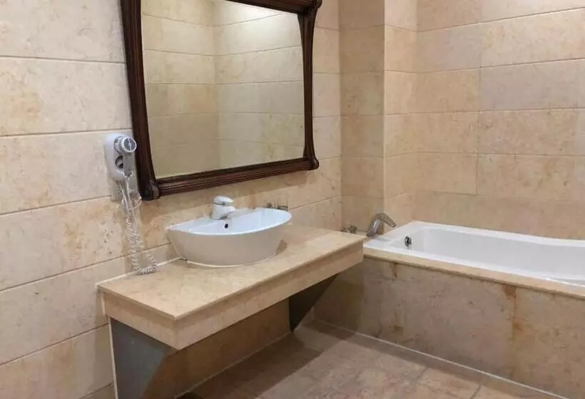 Royal Garden Motel   Chiayi Branch