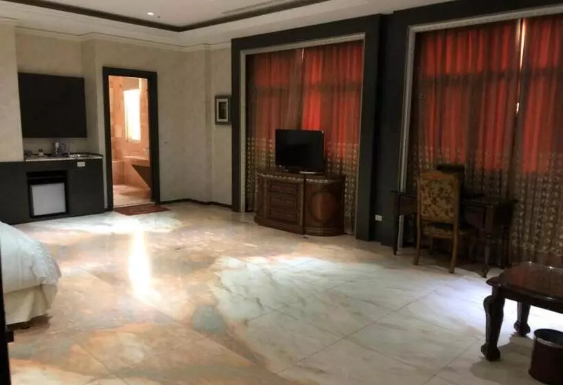 Royal Garden Motel   Chiayi Branch