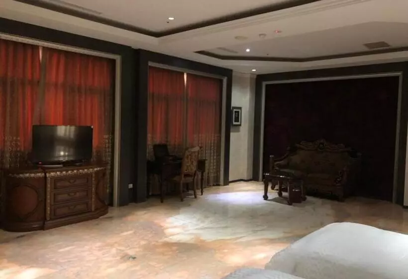 Royal Garden Motel   Chiayi Branch