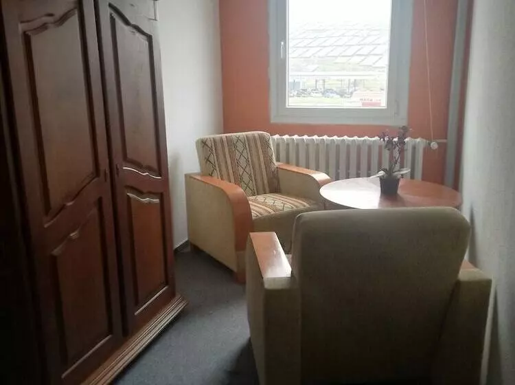 Tws Pension An Der B1