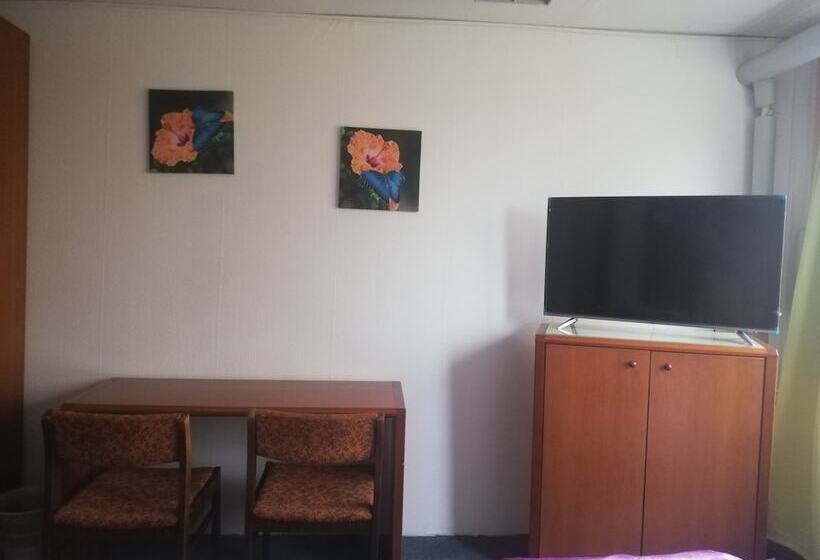 Tws Pension An Der B1