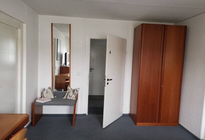 Tws Pension An Der B1