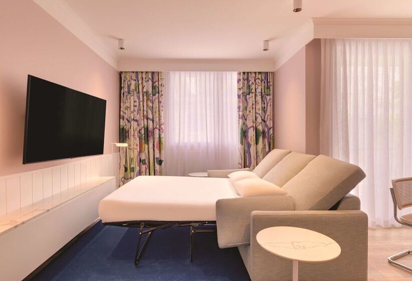 Adina Apartment Hotel Chippendale