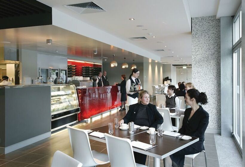 Adina Apartment Hotel Perth