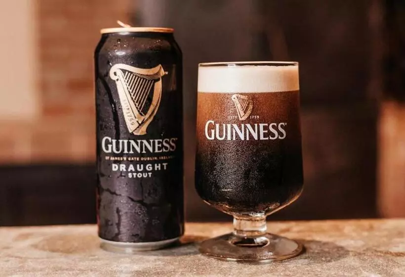 هتل Castillo Blarney Inn