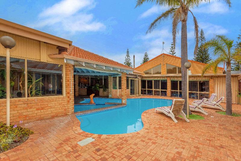 فندق Comfort Inn Bay Of Isles