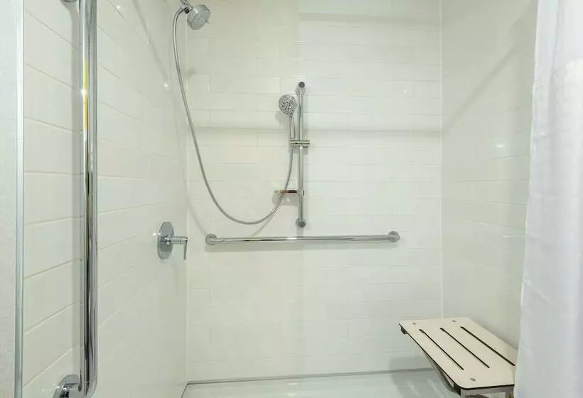 ホテル Comfort Inn & Suites