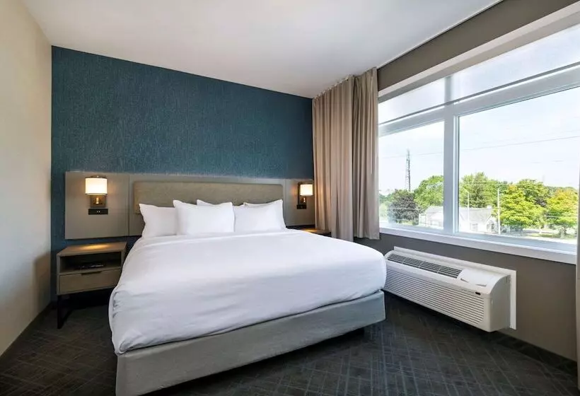 ホテル Comfort Inn & Suites