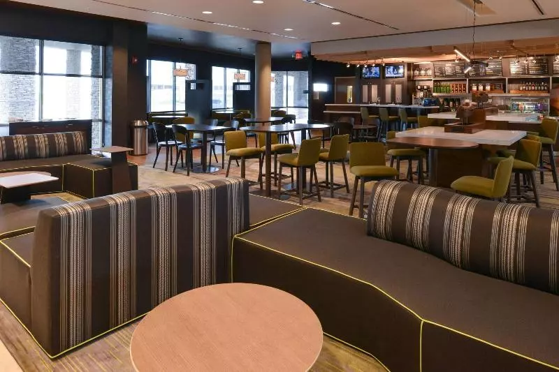 Отель Courtyard By Marriott St. Louis St. Peters