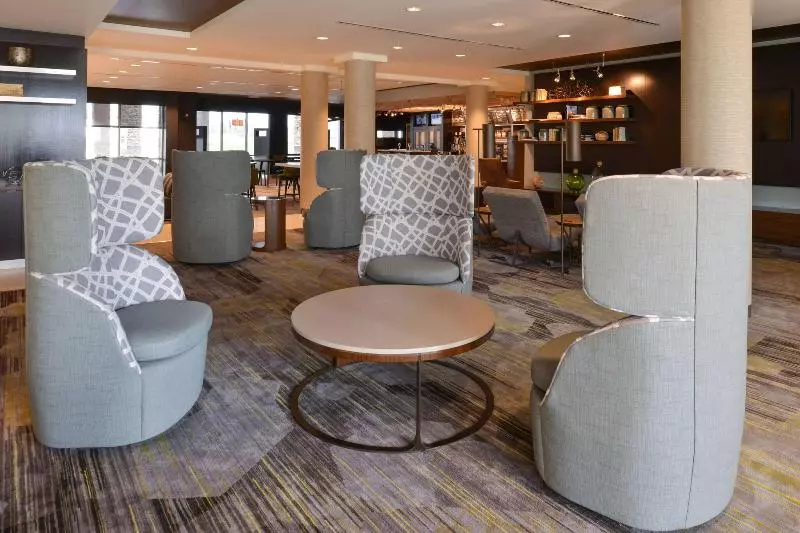 Отель Courtyard By Marriott St. Louis St. Peters