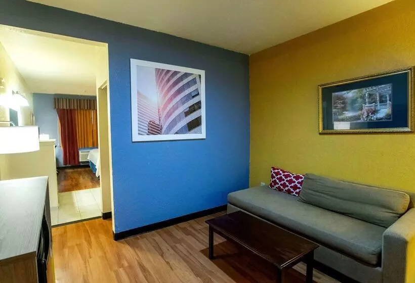 ホテル Days Inn & Suites By Wyndham Houston North/aldine