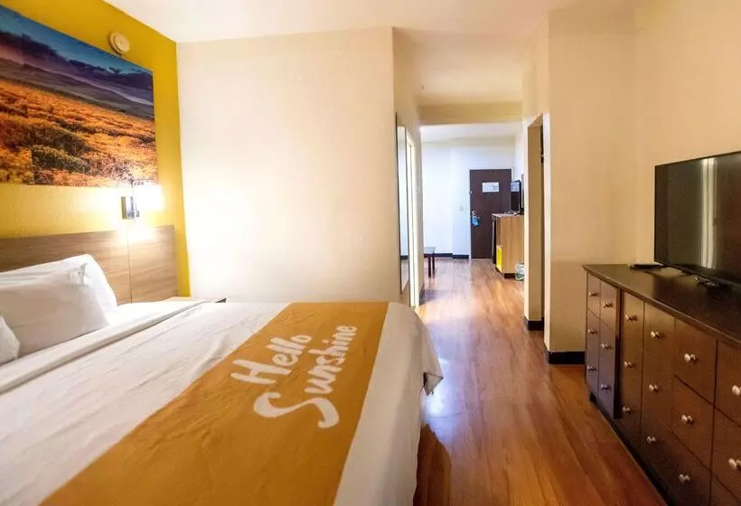 ホテル Days Inn & Suites By Wyndham Houston North/aldine