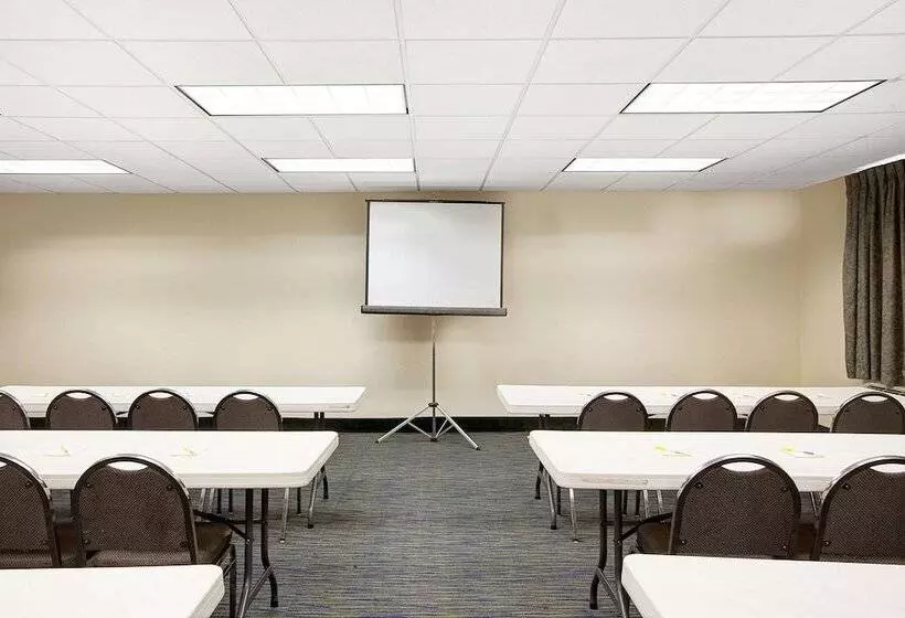 ホテル Days Inn & Suites By Wyndham Houston North/aldine