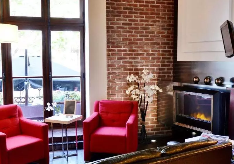 هتل Des Coutellier