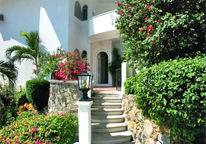 Отель Dolphin Cove Inn