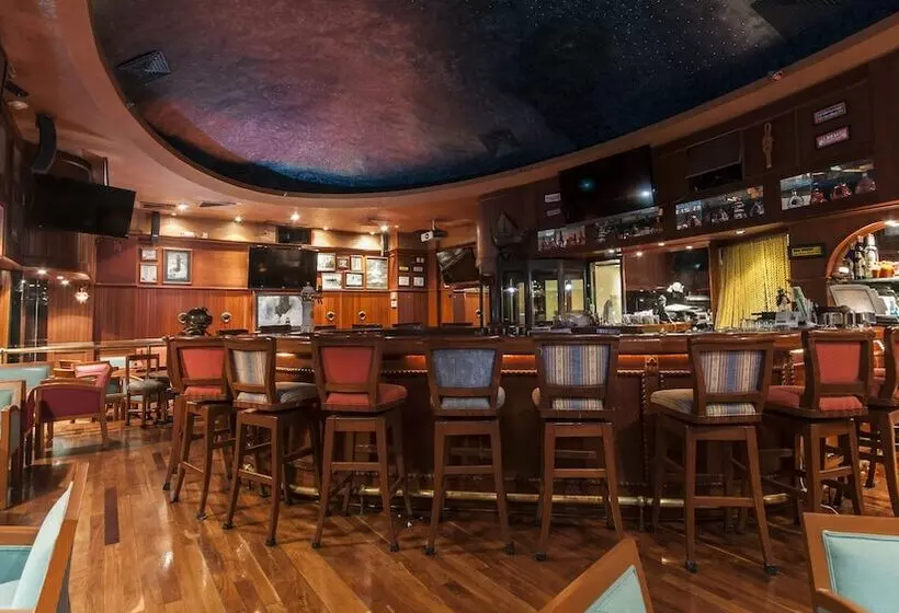 ホテル Holiday Inn Ciudad Del Carmen, An Ihg