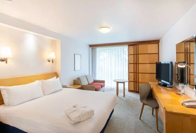 Отель Holiday Inn Fareham Solent, An Ihg