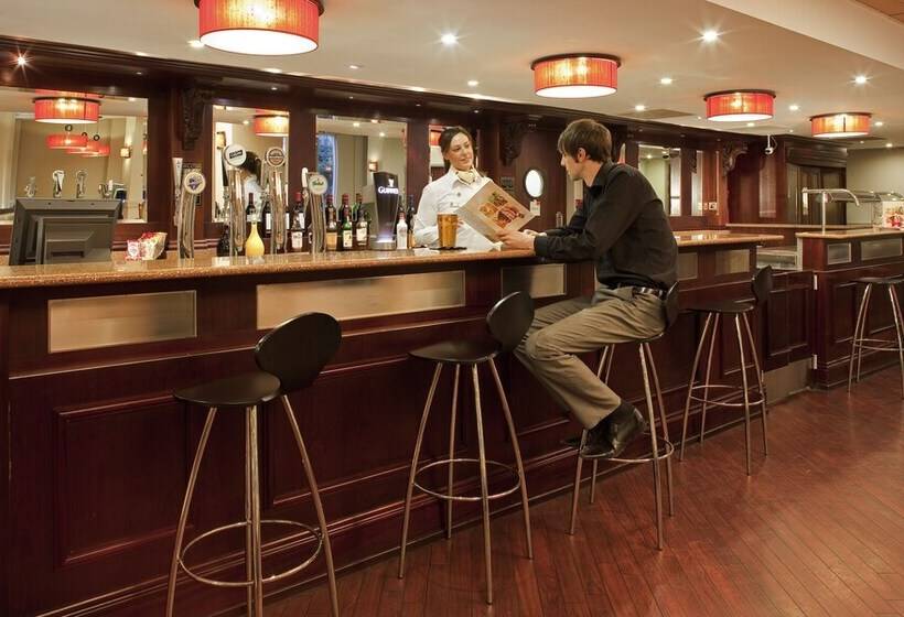 هتل Ibis Leeds Centre Marlborough Street