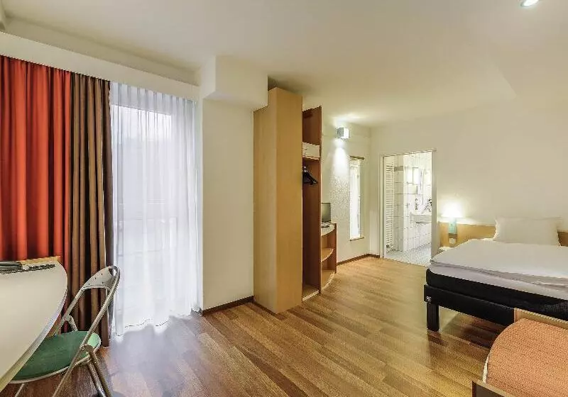 Ibis Hotel Würzburg City