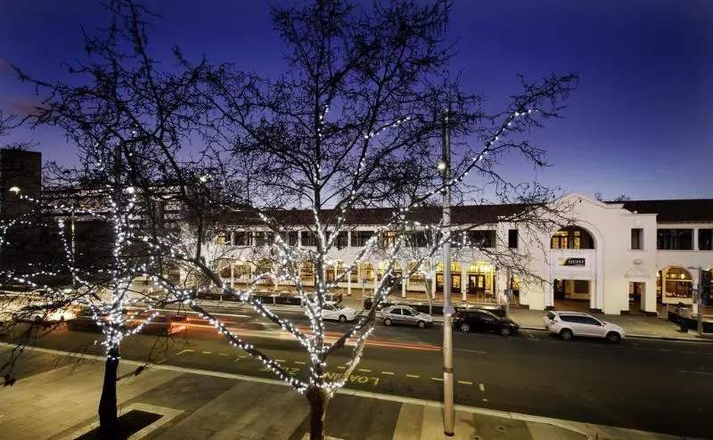 Отель Quest Canberra