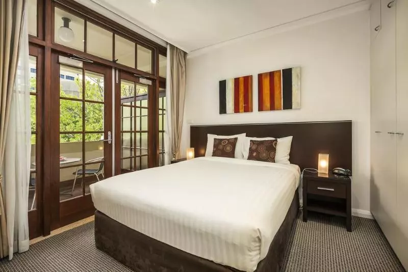 Отель Quest Canberra