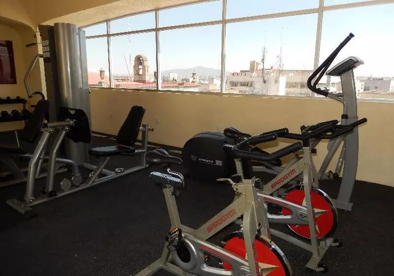 هتل Roma Guadalajara In Downtown