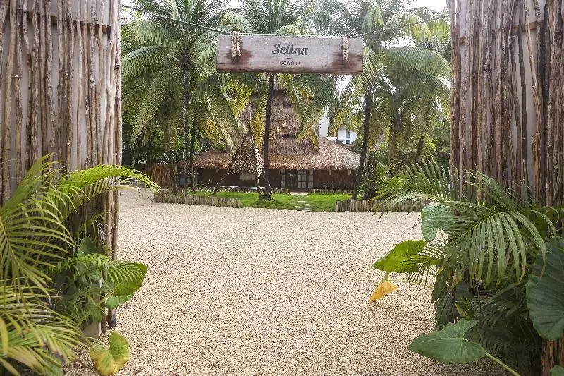 هتل Selina Tulum