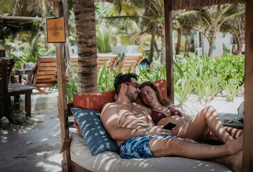 هتل Selina Tulum