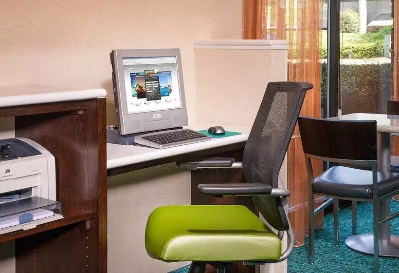 هتل Springhill Suites Charlotte University Research Park