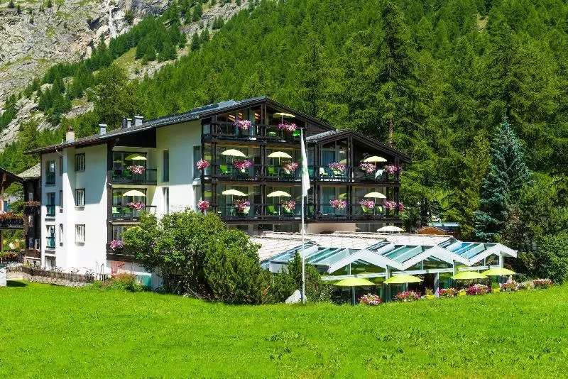 호텔 Wellness Spa Pirmin Zurbriggen