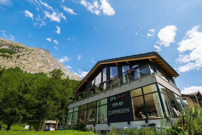 호텔 Wellness Spa Pirmin Zurbriggen