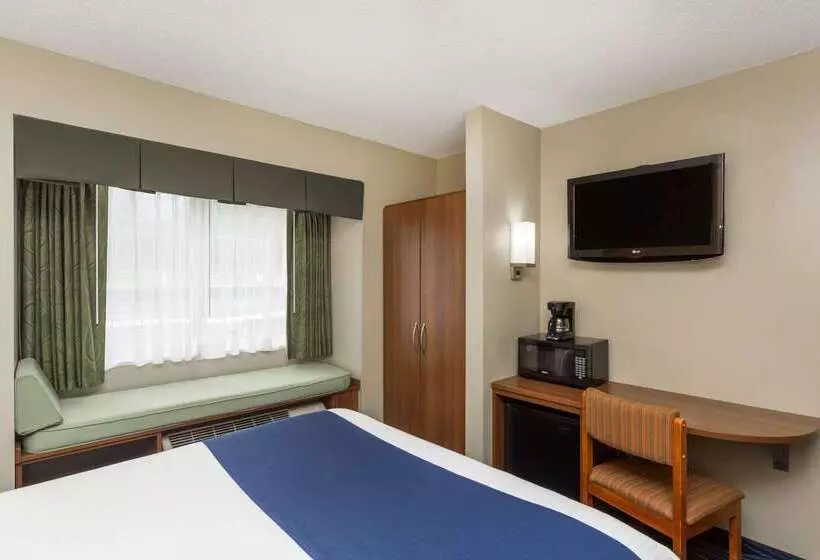 Microtel Inn & Suites By Wyndham Gulf Shores