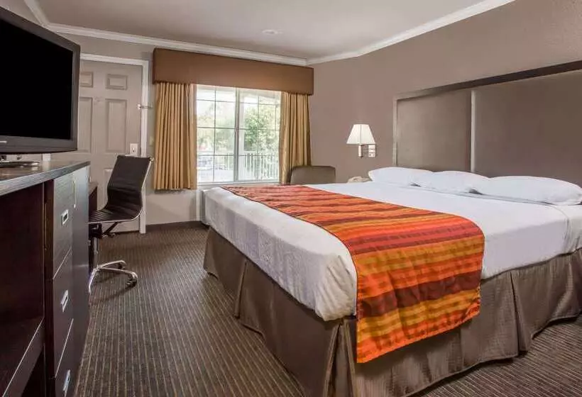 Motel Super 8 By Wyndham Mountain View