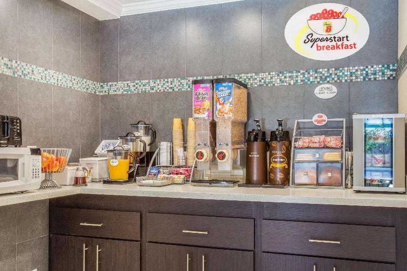 모텔 Super 8 By Wyndham Mountain View