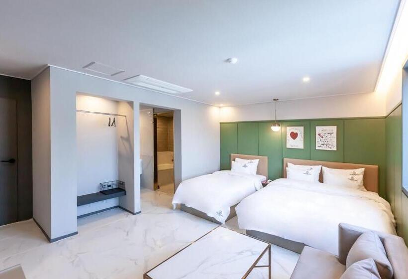 Browndot Hotel Sasang Renecite