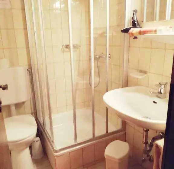 Garni Weisser Wolf Bed & Breakfast