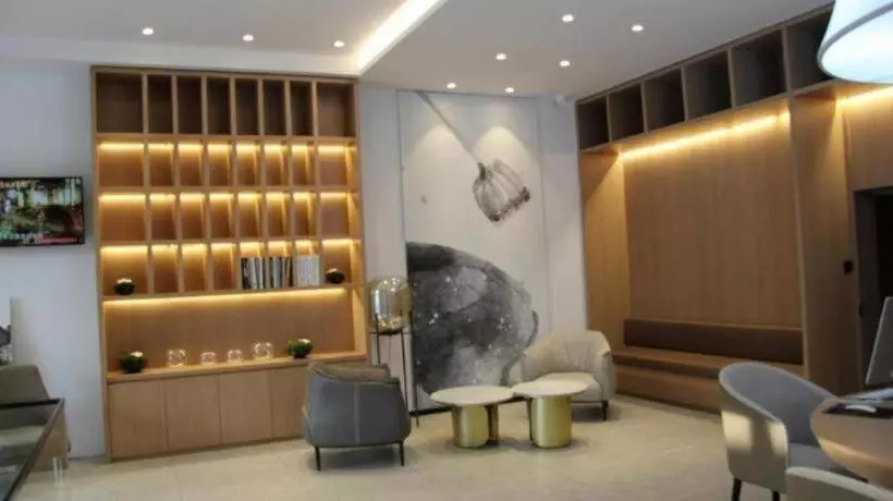 Hotelli 7 Days Premium· Daqing City Government Wanda Plaza