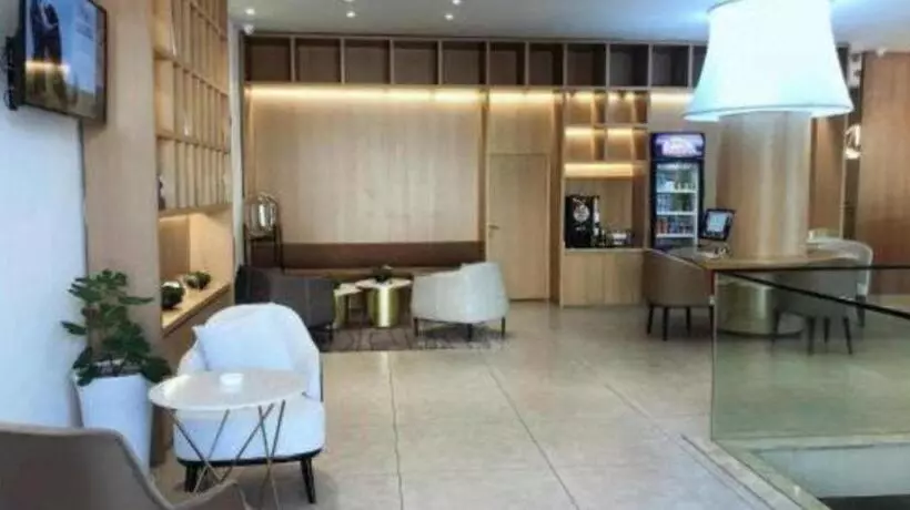 Hotelli 7 Days Premium· Daqing City Government Wanda Plaza